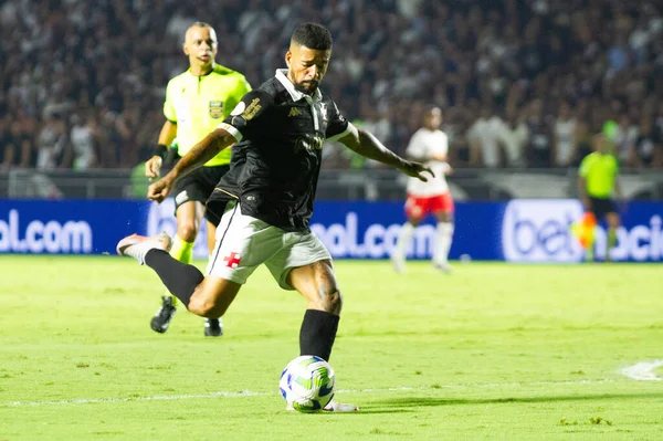 Đội chủ nhà có phải đá vòng loại World Cup không?
